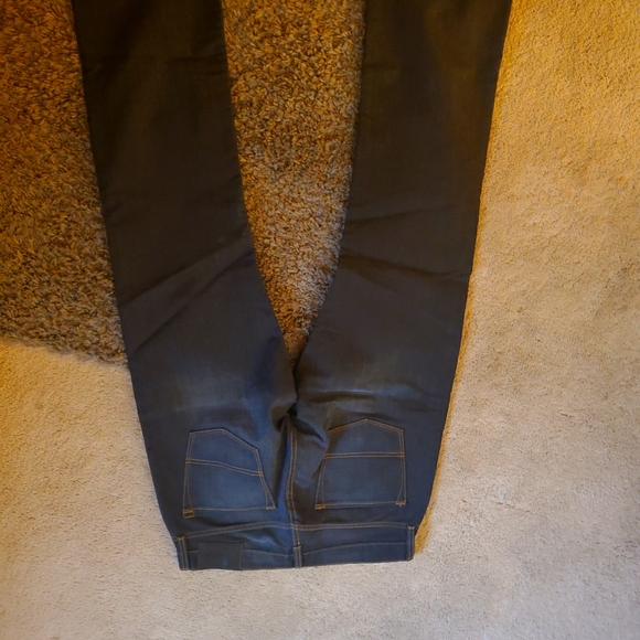 Jeans - Picture 1 of 3